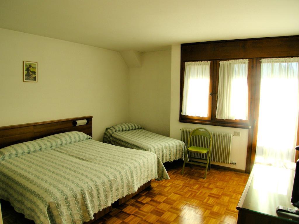Hotel Europa Cembra Cembra Lisignago Quarto foto